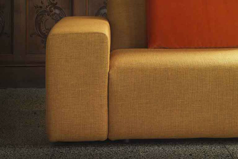 SOFA 042 image