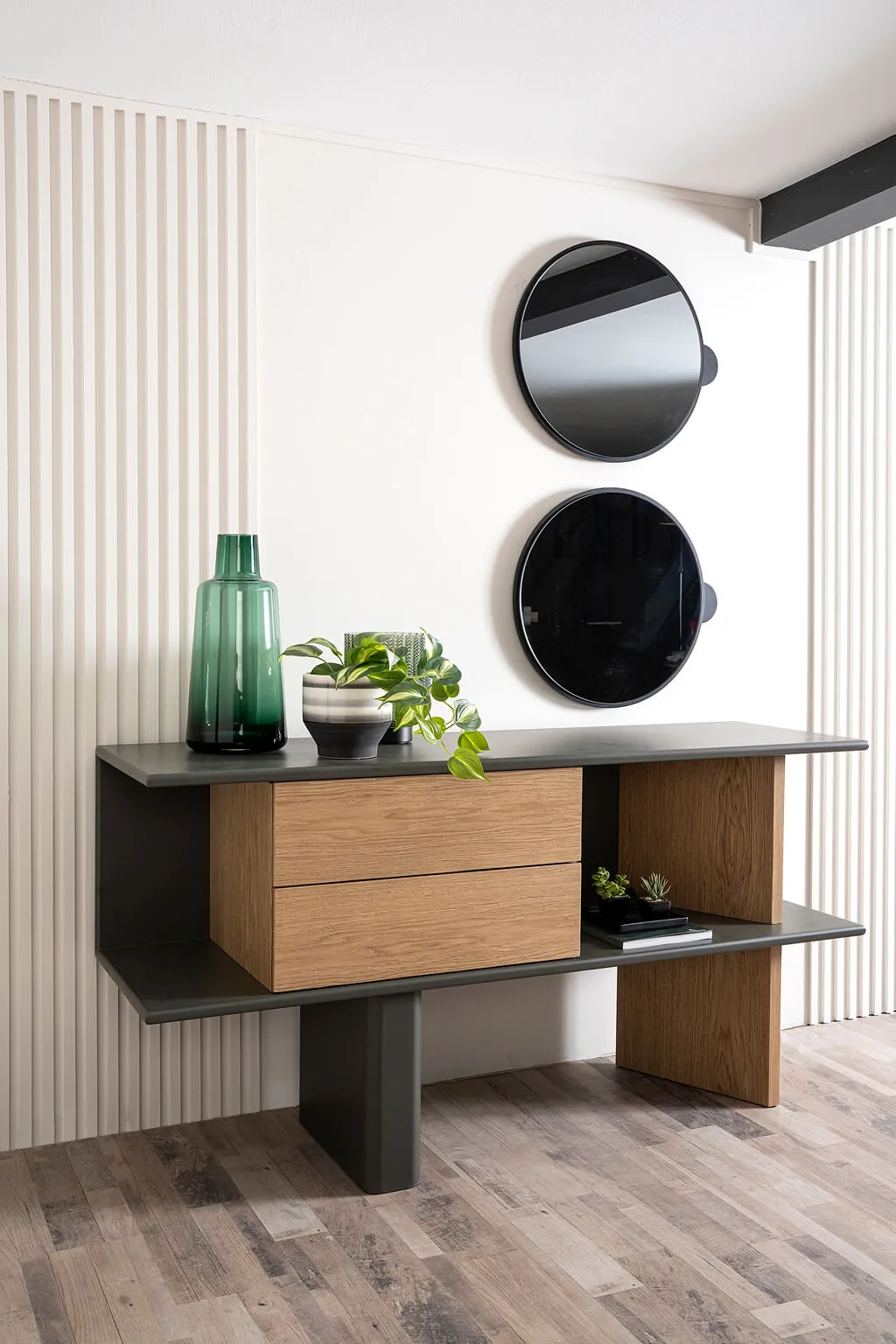 CUTE CONSOLE UNIT image