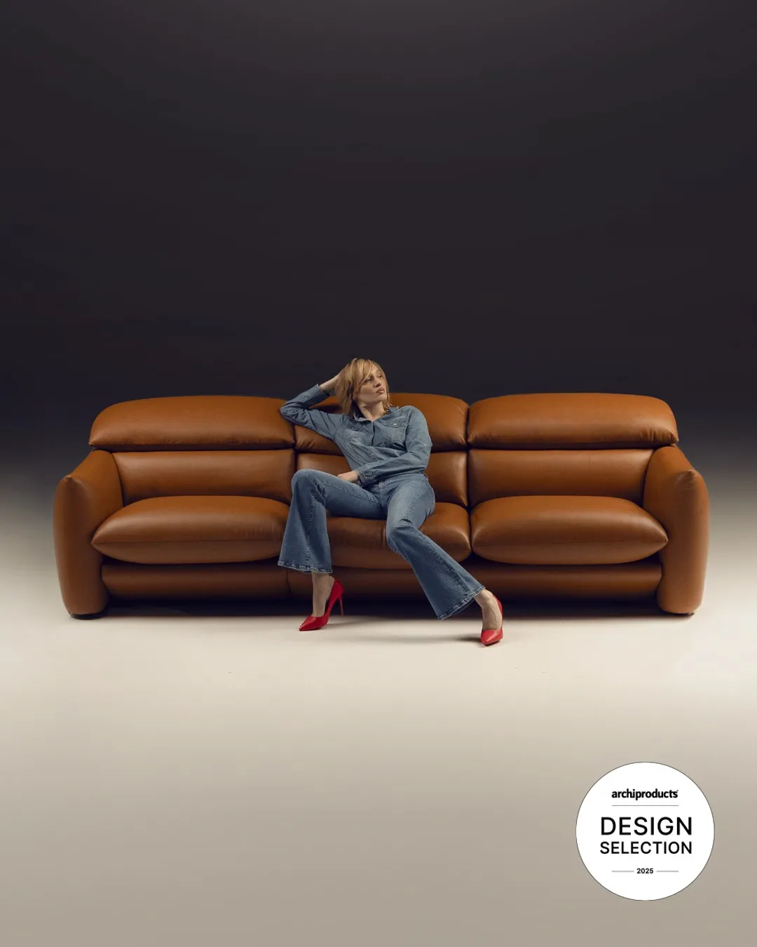 CHOCO MAGIC SOFA image