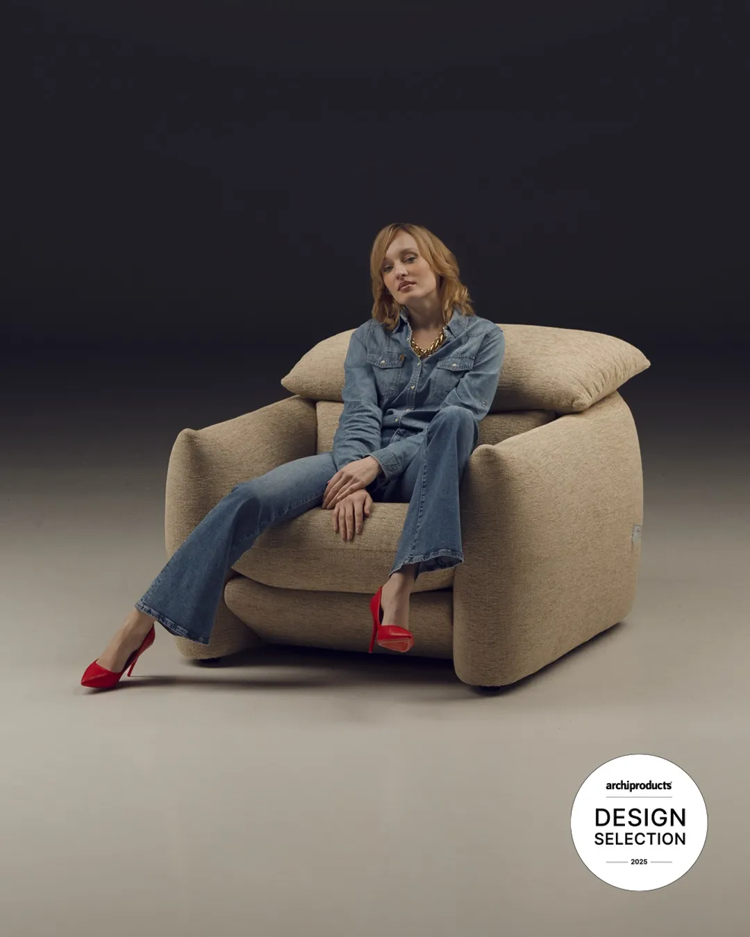 CHOCO MAGIC ARMCHAIR image