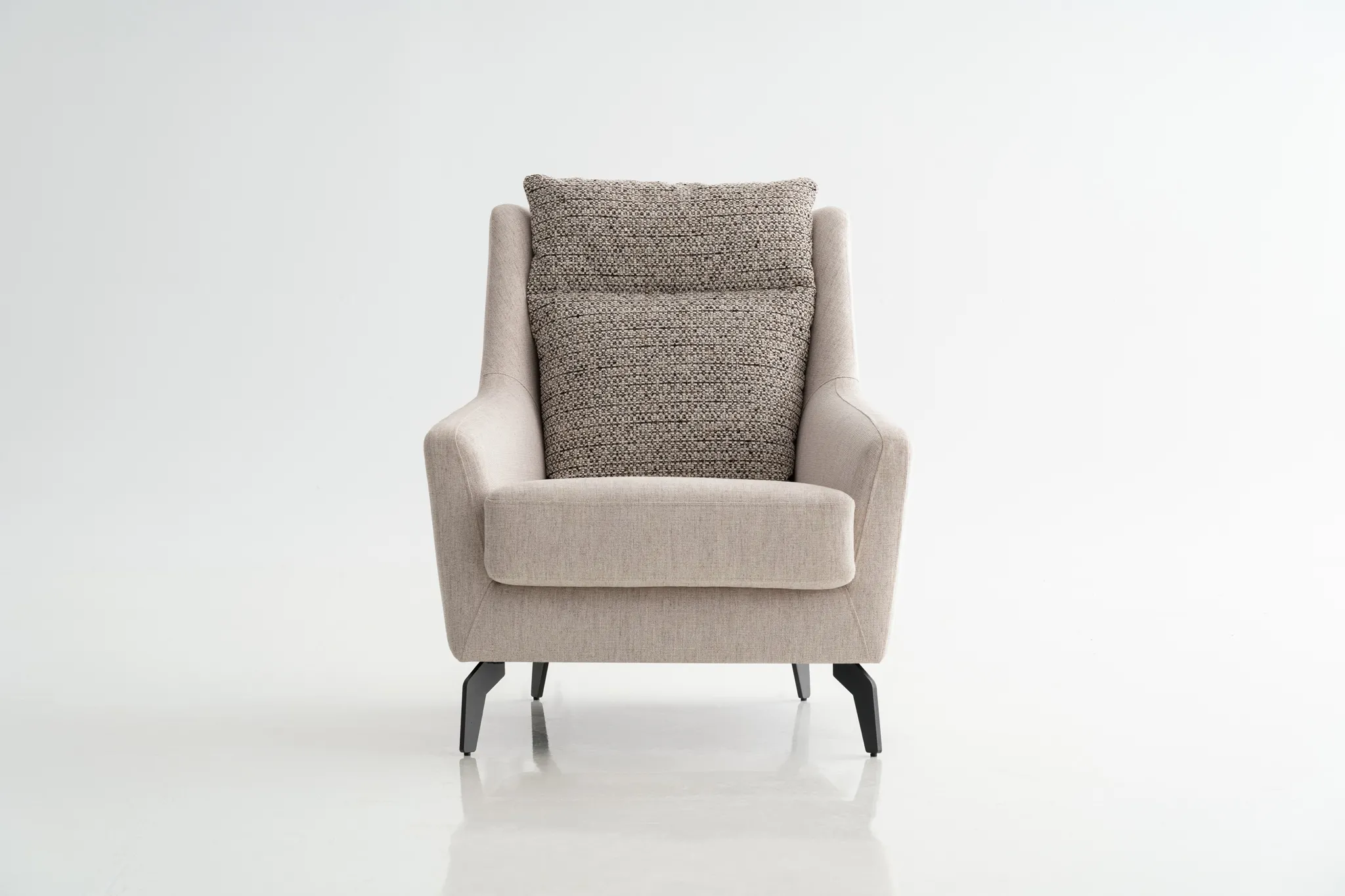 ELTON ARMCHAIR image